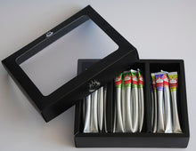 Cargar imagen en el visor de la galería, Caja de Té para Regalo 45 sticks - Negra Cartón